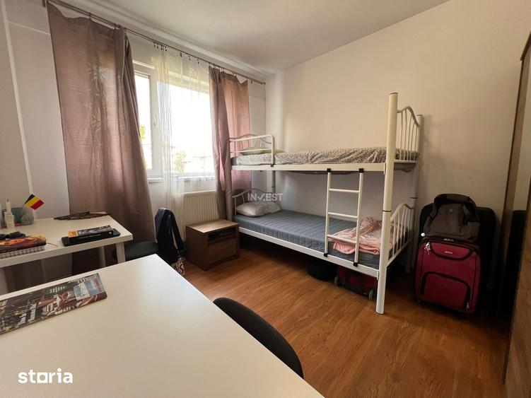 Apartament cu 4 camere semidecomandat, mobilat în Tătărași