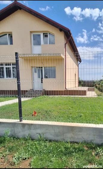 Casă cu 4 camere cu Teren 380 Mp în Prelungirea Ghencea
