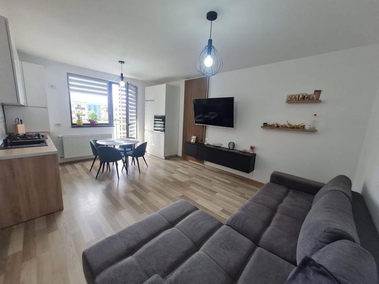 Apartament cu 2 camere semidecomandat în Central