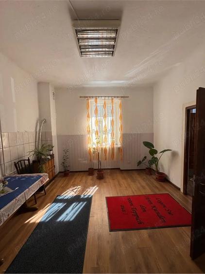 Spațiu comercial, de 36 mp, în Central