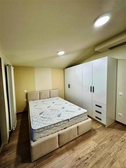 Apartament cu 3 camere decomandat, mobilat în P-ța Mihai Viteazu