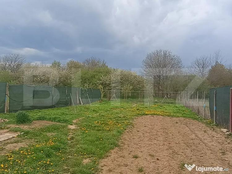Teren de 1310 mp, în Central