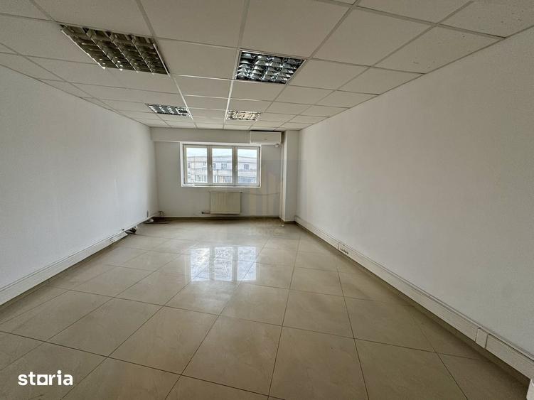 Spațiu comercial, de 40 mp, în Centrul Civic