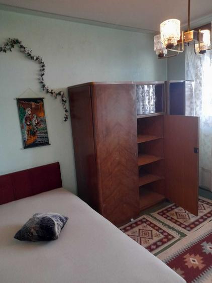 Apartament cu 3 camere decomandat în Ghencea