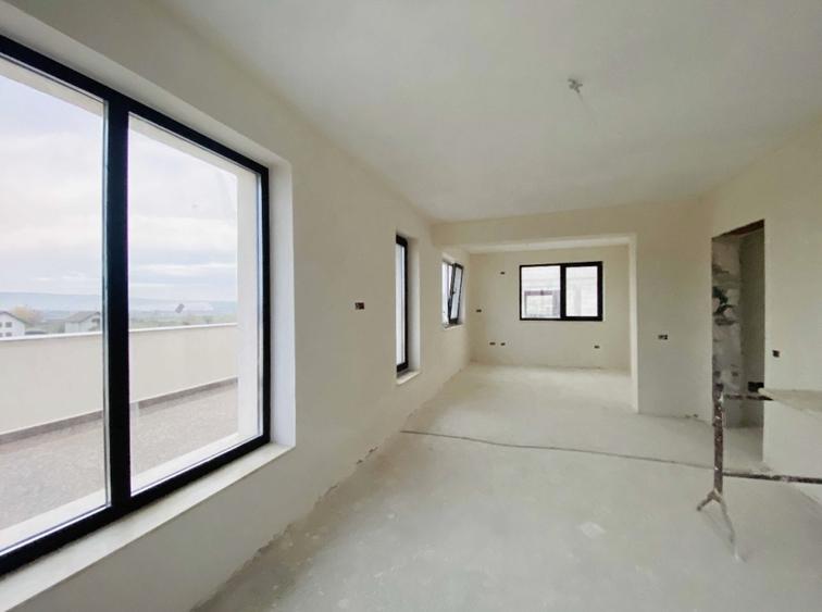 Apartament cu 3 camere decomandat în Sebeș