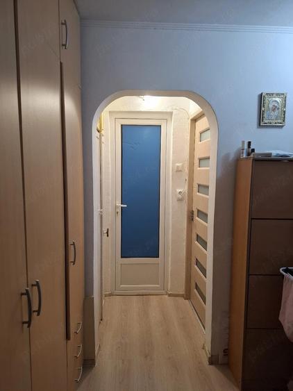 Apartament cu 2 camere decomandat, mobilat în Ostroveni