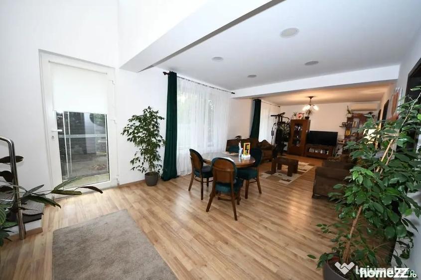 Casă cu 5 camere cu Teren 500 Mp în Ultracentral