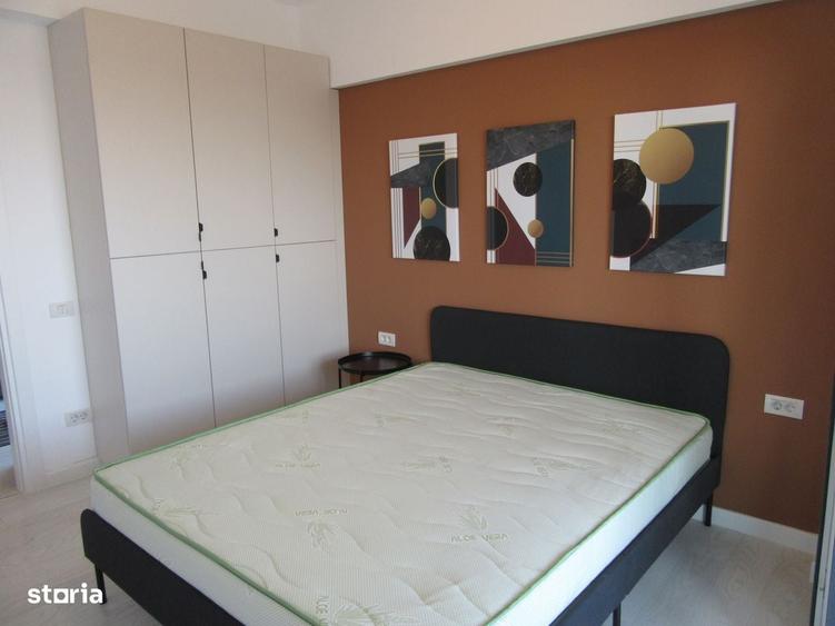 Apartament cu 3 camere semidecomandat în Fundeni