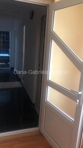 Inchiriez apartament 2 camere decomandat, Slobozia, str. Mihai Eminescu