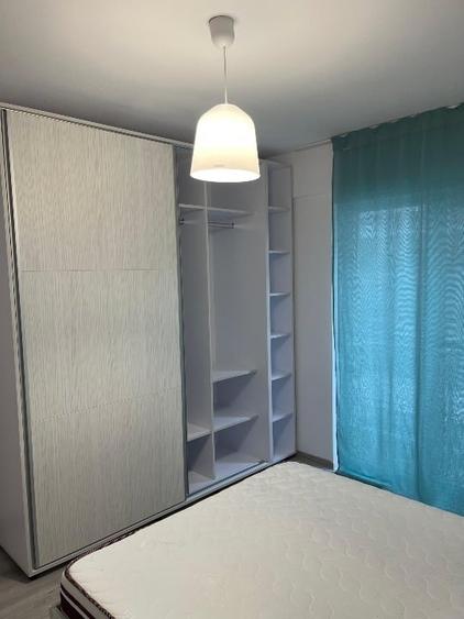 Apartament cu 3 camere, mobilat în Micro 4