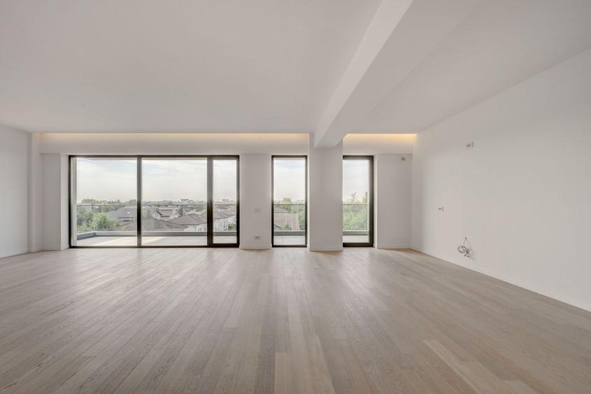 Apartament cu 4 camere decomandat în Nord