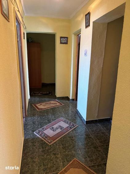 Apartament cu 3 camere în Mărăcineni