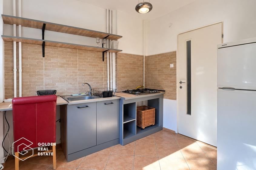 Apartament cu 2 camere semidecomandat în Podgoria