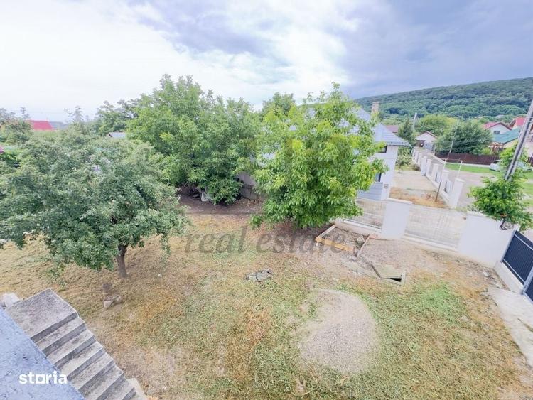 Casă cu 4 camere în Șerbești