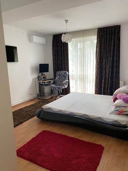 Casă cu 4 camere cu Teren 160 Mp în Colentina