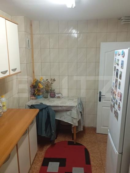 Apartament cu 2 camere decomandat, mobilat în Micro 6