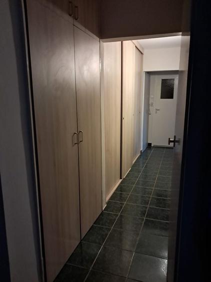 Apartament cu 3 camere decomandat în Nufărul