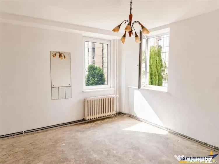 Apartament cu 3 camere decomandat în Centrul Civic