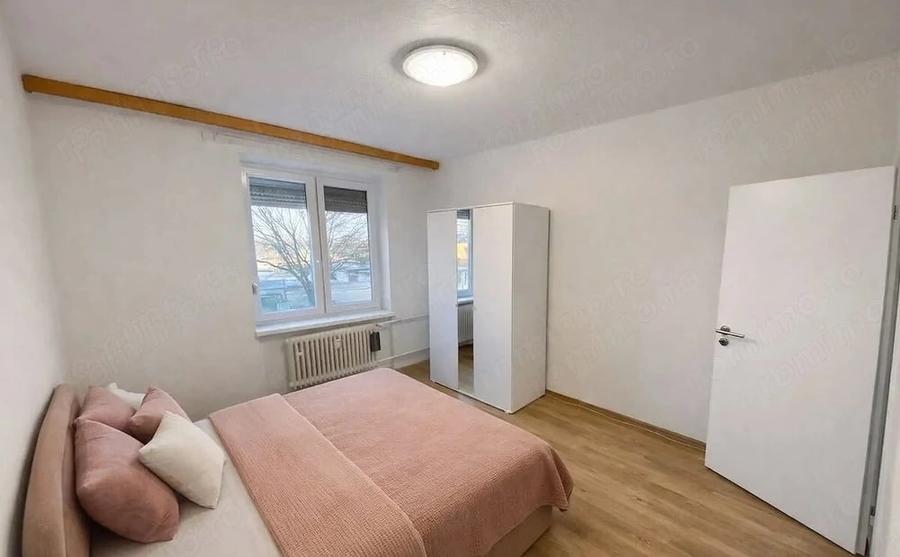 Apartament cu 2 camere decomandat în Lipovei