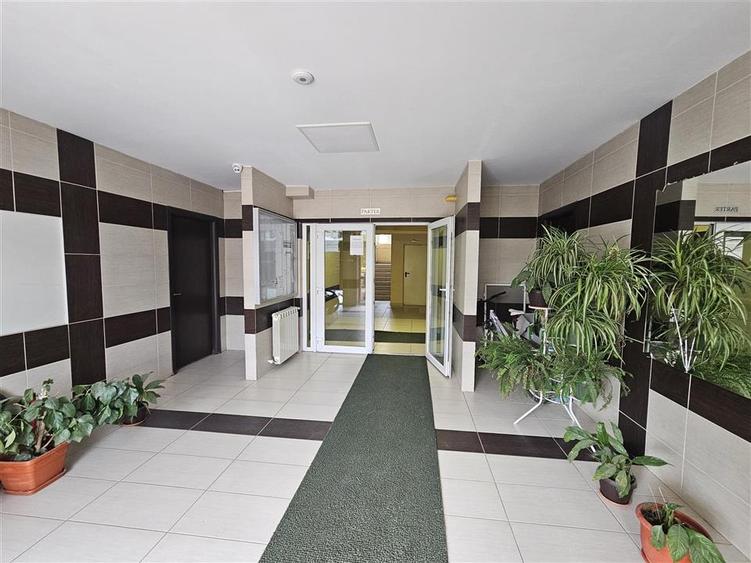 Apartament cu 2 camere semidecomandat în Tătărași