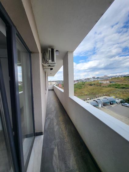 Apartament cu 3 camere decomandat în Vișani