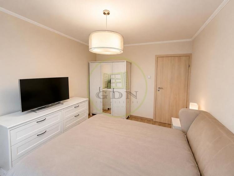 Apartament cu 3 camere semidecomandat, mobilat în Rahova