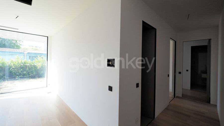 Apartament cu 3 camere decomandat în Floreasca