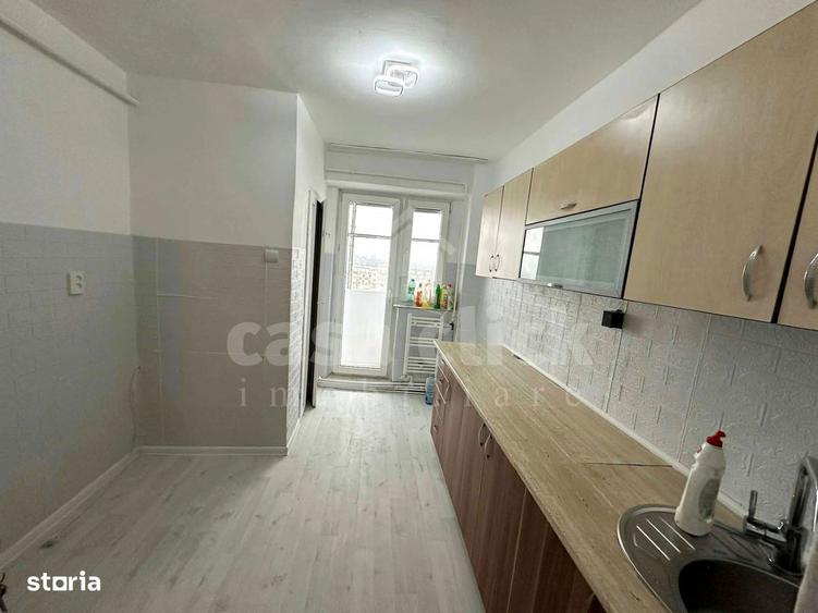 Apartament cu 3 camere decomandat în Micro 18