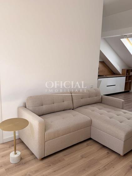 Apartament cu 2 camere semidecomandat, mobilat în Florești