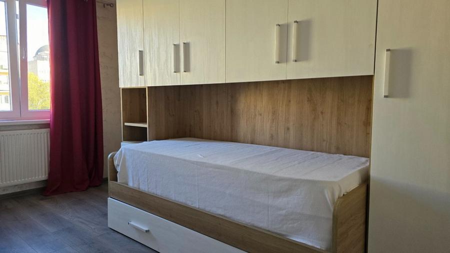 Apartament cu 3 camere nedecomandat în Ultracentral