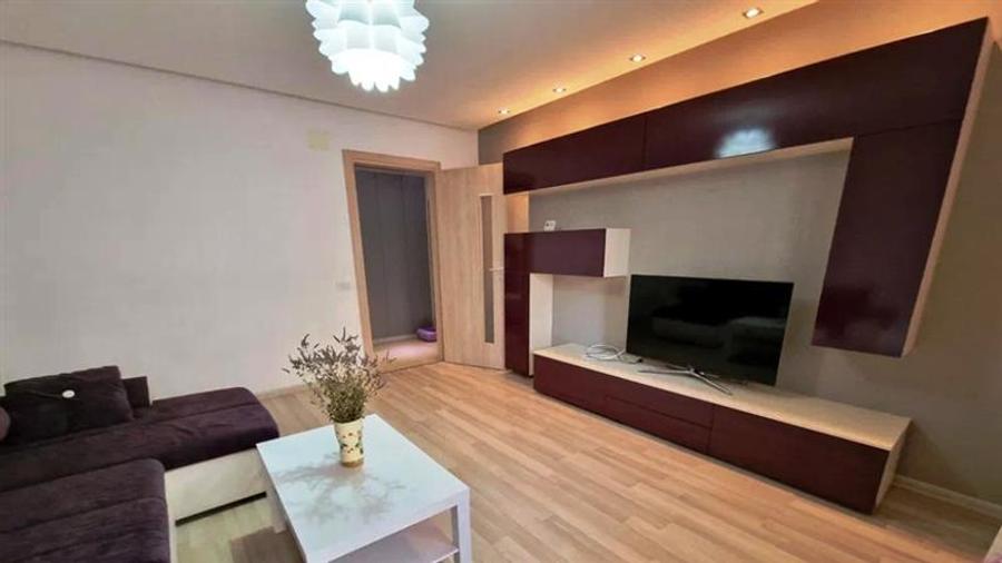 Inchiriem Apartament 2 Camere, Modern, Decomandat, Tractorul - Urban - 1