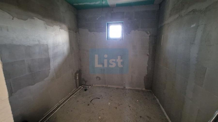 Casă cu 3 camere cu Teren 900 Mp în Cătălina