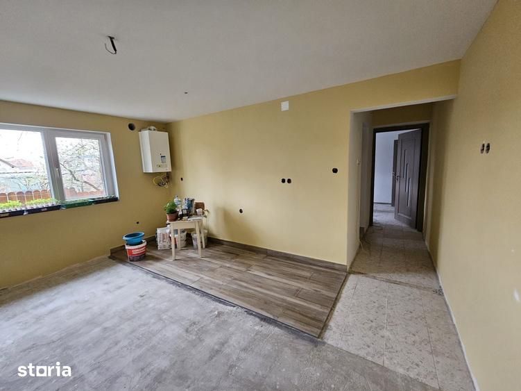 Casă cu 7 camere cu Teren 431 Mp în Someșeni