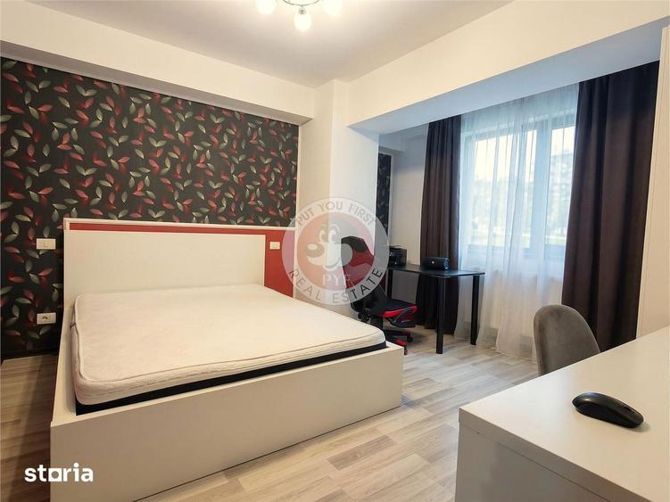 Apartament cu 3 camere decomandat în Tei