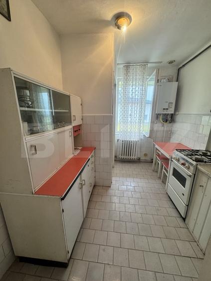 Apartament cu 2 camere decomandat, mobilat în Jibou