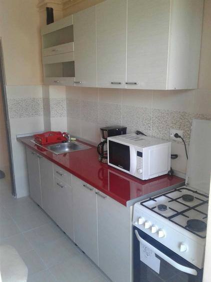 Inchiriez apartament 2 camere decomandat - 4