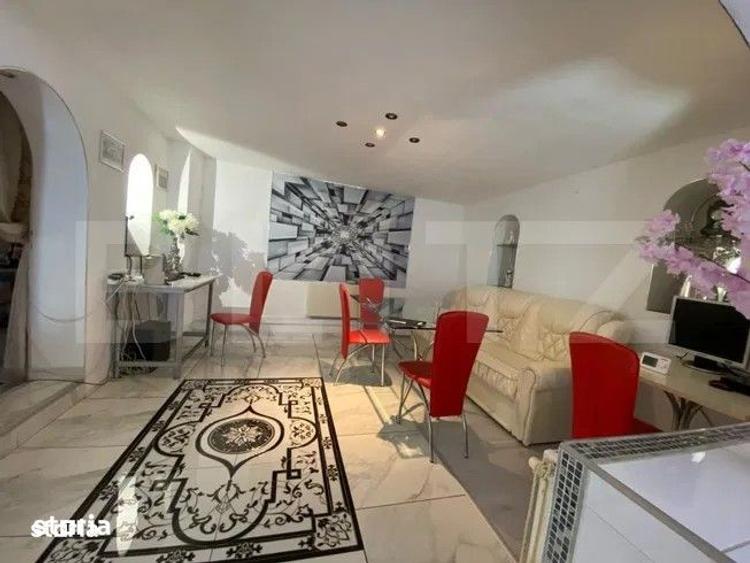 Casă cu 5 camere cu Teren 1400 Mp în Bonț