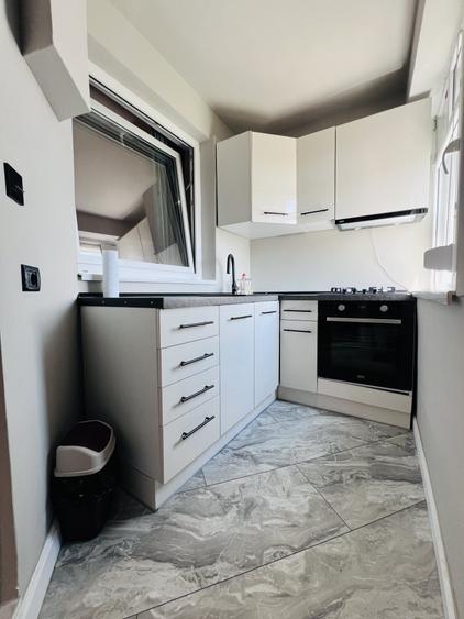 Apartament cu 2 camere decomandat, mobilat în Dorobanți