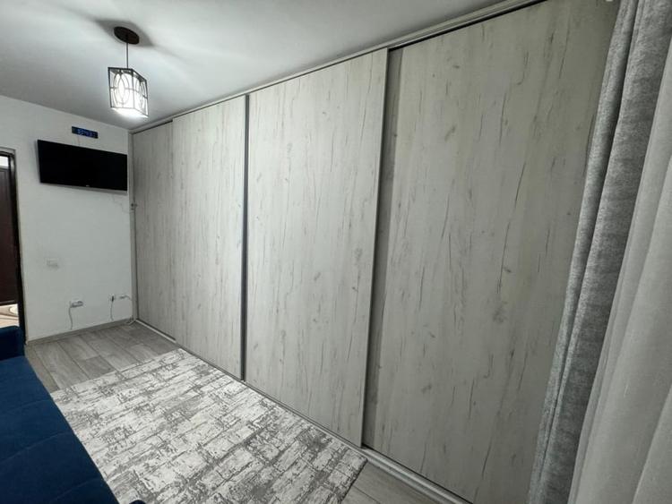 Apartament cu 3 camere decomandat, mobilat în Bogdan Vodă
