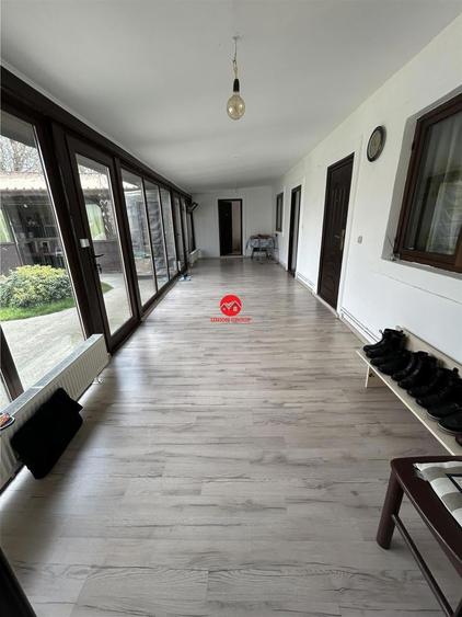 Casă cu 4 camere cu Teren 555 Mp în Eforie