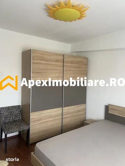 Apartament cu 3 camere semidecomandat, mobilat în Grivița