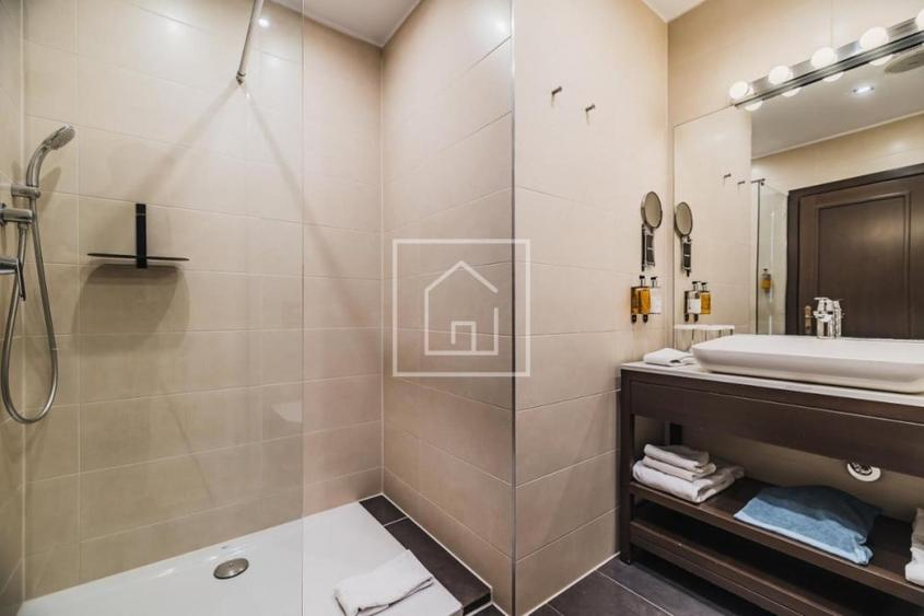 Hotel/Pensiune, de 700 mp, în Central