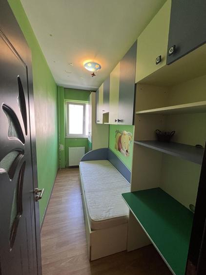 Apartament cu 3 camere semidecomandat, mobilat în Șagului