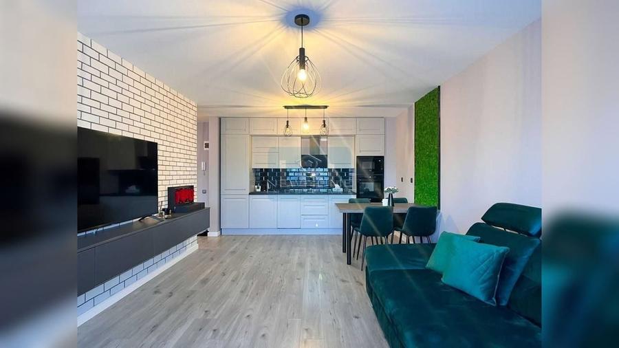 Apartament cu 2 camere semidecomandat, mobilat în Sopor