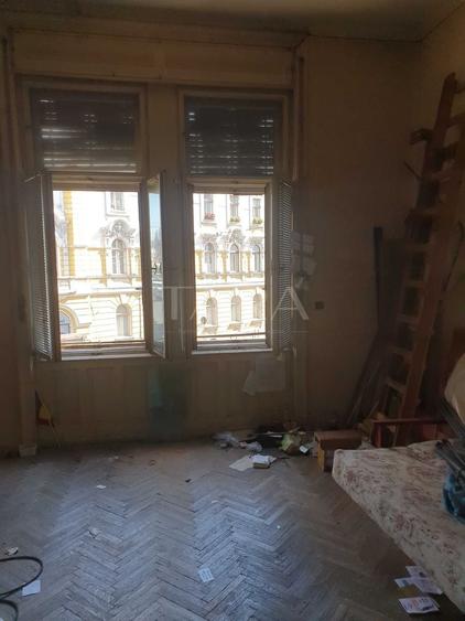 Garsonieră decomandată în Central