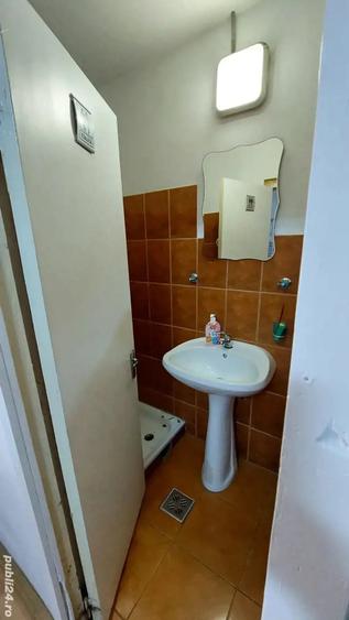 Casă cu 6 camere în Stăvila