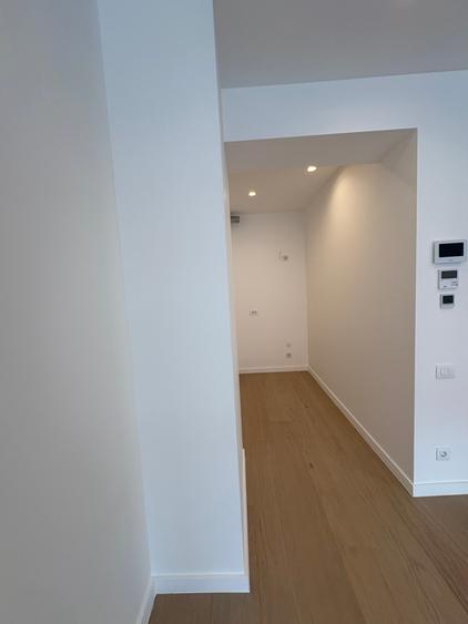Apartament cu 2 camere semidecomandat în Barbu Văcărescu