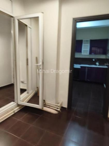 Apartament 3 camere de vânzare – Căderea Bastiliei