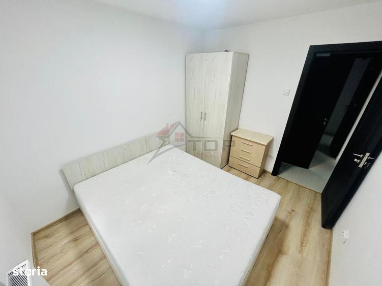 Apartament cu 2 camere decomandat în Podu Roș