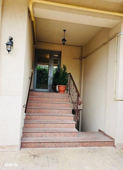 Apartament cu 4 camere decomandat în Chitila